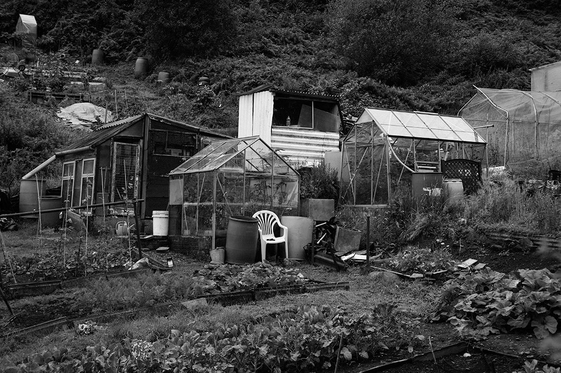 Glass houses, Six Bells